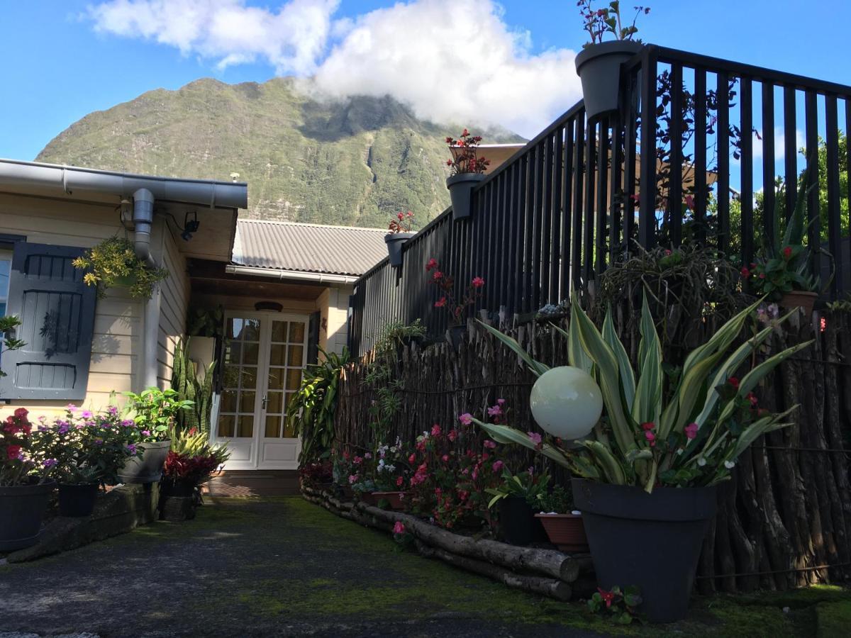 サラジー Ti Kaz Hoareau Bed & Breakfast エクステリア 写真